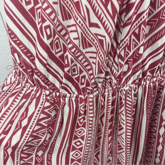 Kori America Boutique Aztec Print Romper with Pockets Size Small - Picture 3 of 6